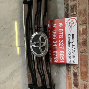 Toyota Fortuner Mk 2 Main Grille Chrome And Black